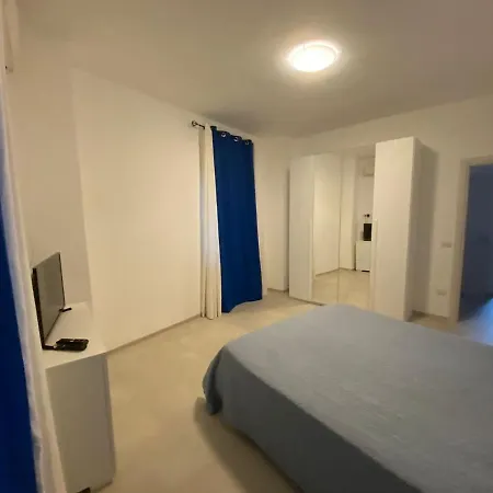 アパート Tramonto ペスキチ